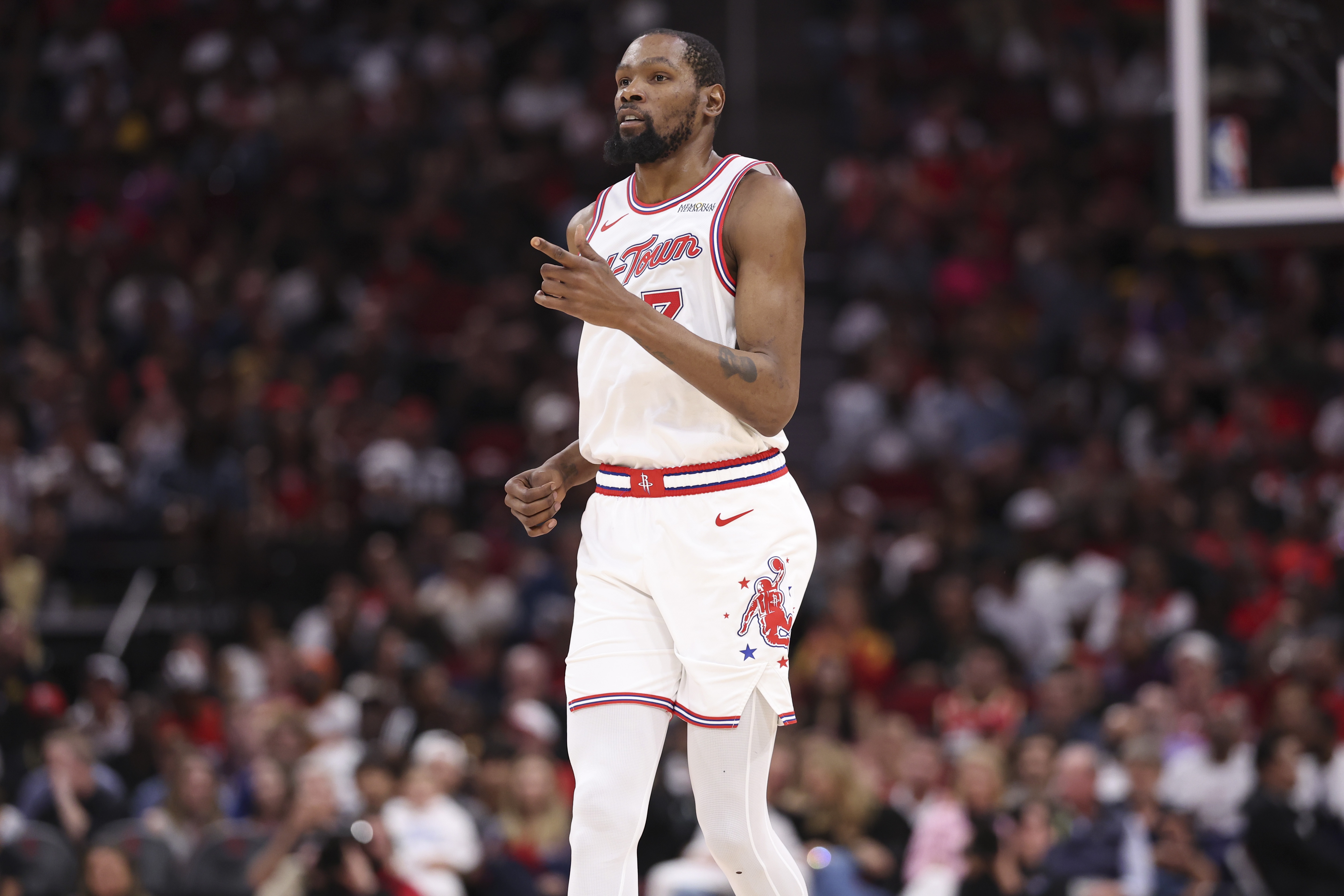 皇冠体育官方入口-老而弥坚！杜兰特本季高效场均26+5.5+4.8&amp;三项命中率52%/41%/87%